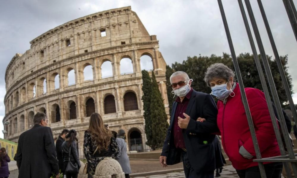 Κορονοϊός - Ιταλία: Παρελήφθη από τη Σερβία ιατρικός εξοπλισμός